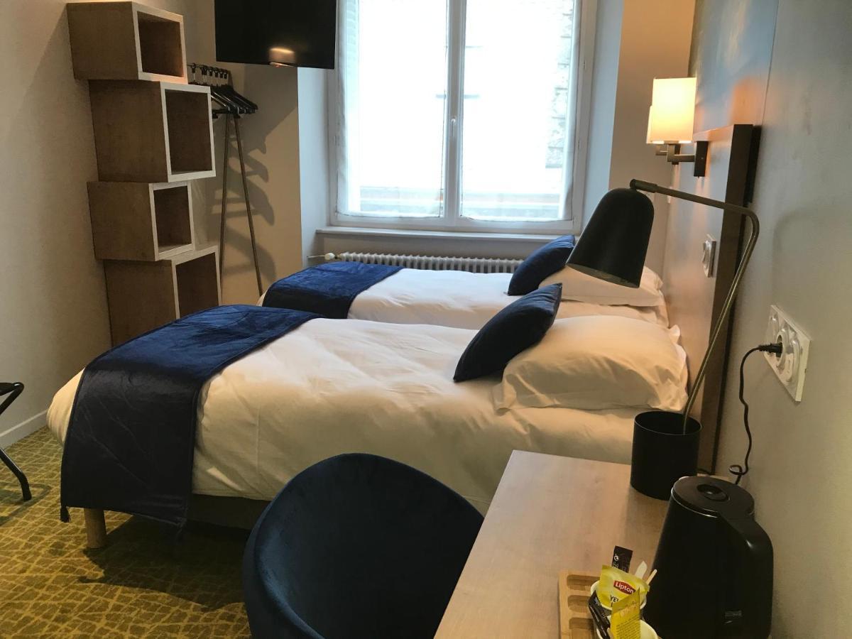 Logis Hotel De Paris Мюроль Екстер'єр фото