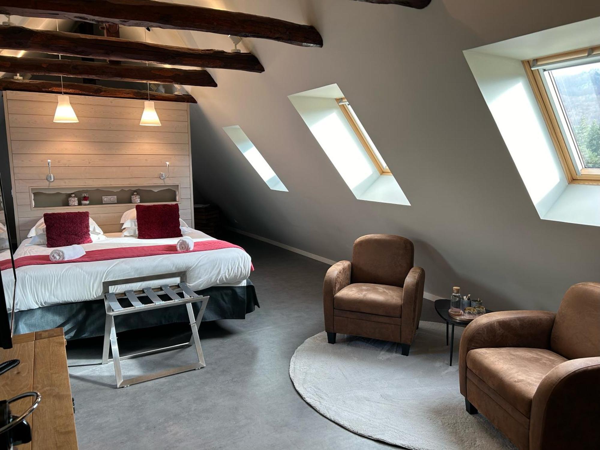 Logis Hotel De Paris Мюроль Екстер'єр фото